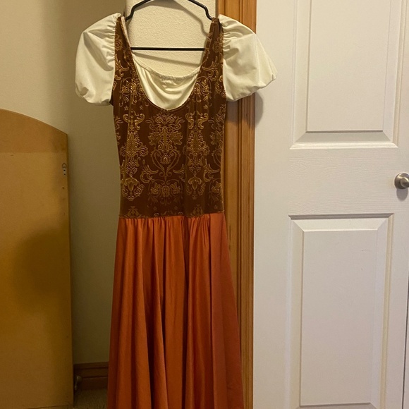 Dance of the Peasants Dress Brown - Picture 2 of 3
